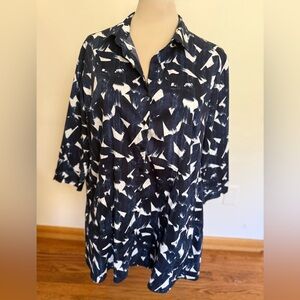 NIC+ZOE Abstract Navy and White Blouse #145